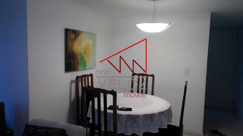 Apartamento à venda com 2 quartos, 77m² - Foto 5