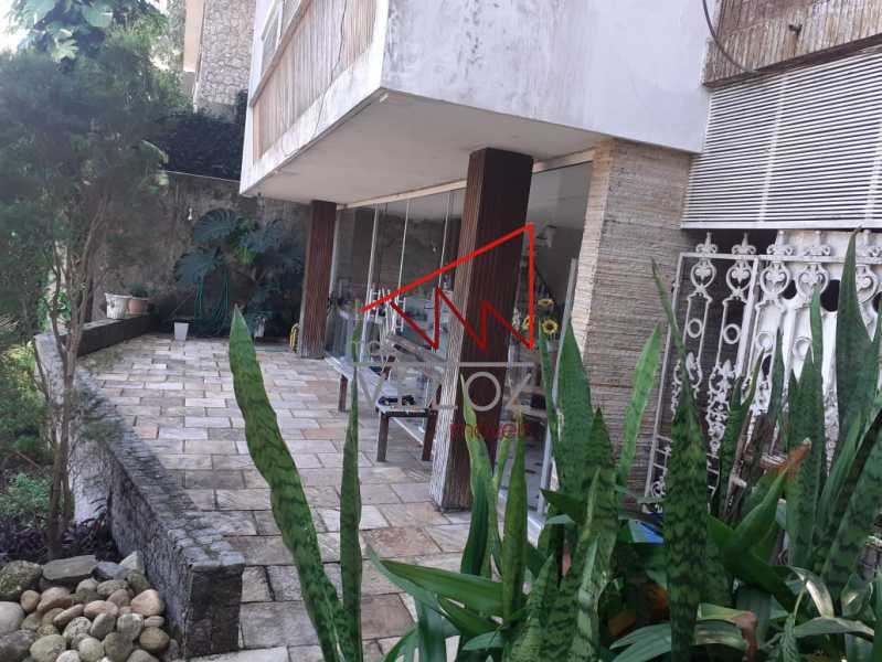 Casa à venda com 5 quartos, 400m² - Foto 2