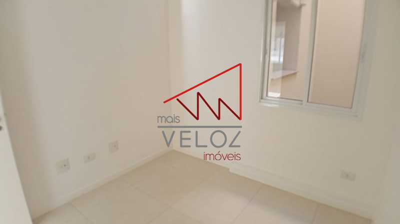 Apartamento à venda com 3 quartos, 94m² - Foto 10