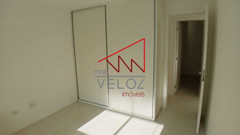 Apartamento à venda com 3 quartos, 94m² - Foto 15