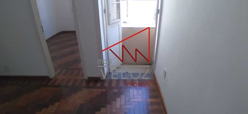 Apartamento à venda com 1 quarto, 50m² - Foto 3