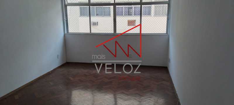 Apartamento à venda com 3 quartos, 93m² - Foto 1