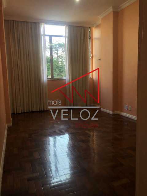 Apartamento à venda com 3 quartos, 125m² - Foto 4