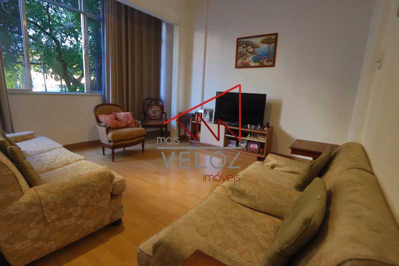 Apartamento à venda com 3 quartos, 94m² - Foto 3