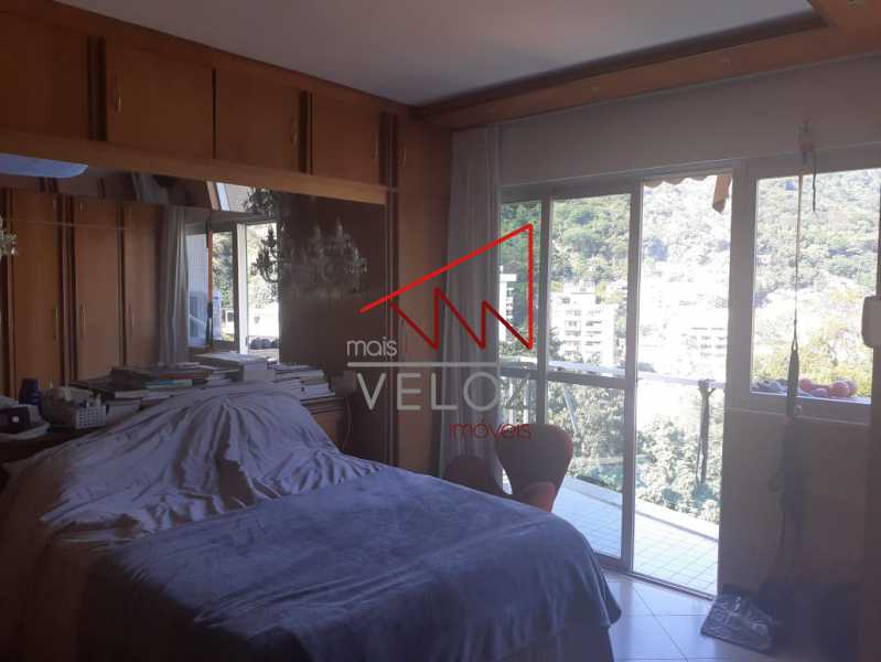 Apartamento à venda com 4 quartos, 195m² - Foto 11