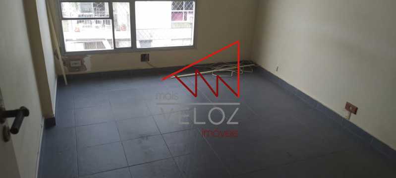 Apartamento à venda com 2 quartos, 75m² - Foto 12