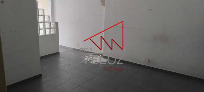 Apartamento à venda com 2 quartos, 75m² - Foto 1