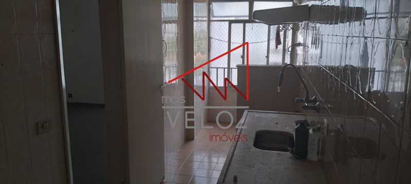 Apartamento à venda com 2 quartos, 75m² - Foto 18