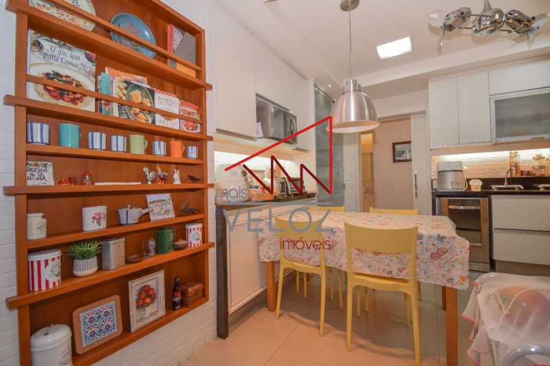 Apartamento à venda com 4 quartos, 148m² - Foto 9