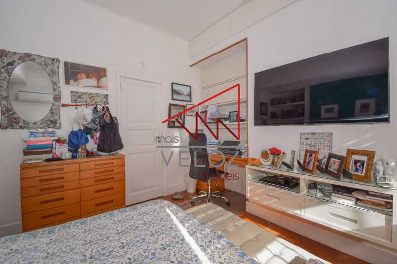 Apartamento à venda com 4 quartos, 148m² - Foto 22