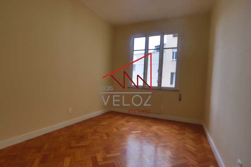 Apartamento à venda com 4 quartos, 139m² - Foto 9