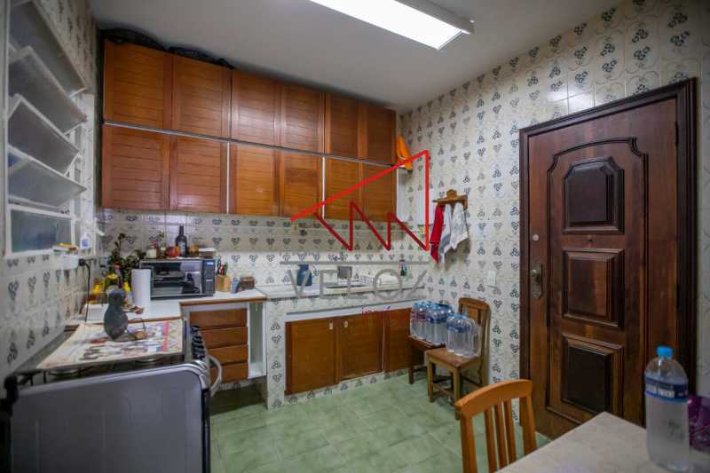 Apartamento à venda com 2 quartos, 60m² - Foto 15