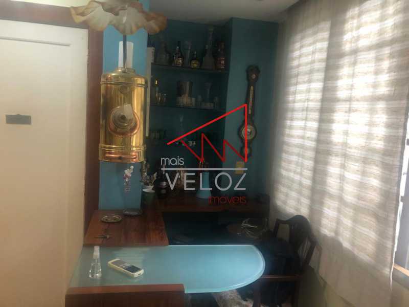 Apartamento à venda com 2 quartos, 125m² - Foto 2