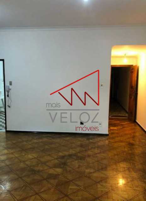 Apartamento à venda com 3 quartos, 130m² - Foto 2