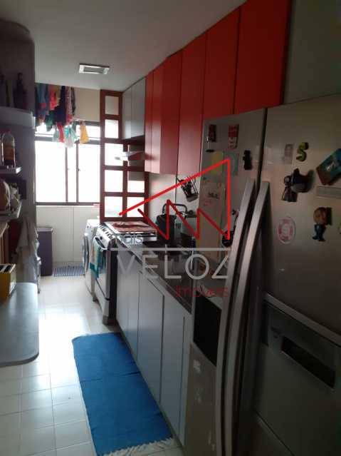 Apartamento à venda com 2 quartos, 74m² - Foto 13