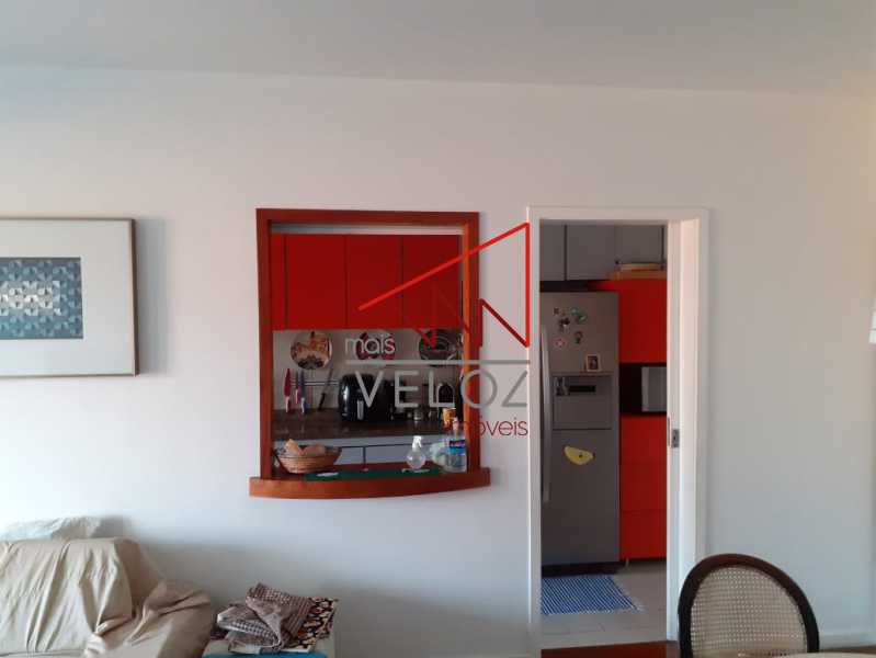 Apartamento à venda com 2 quartos, 74m² - Foto 3