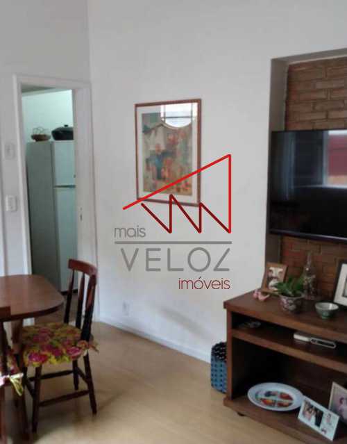 Apartamento à venda com 2 quartos, 60m² - Foto 2