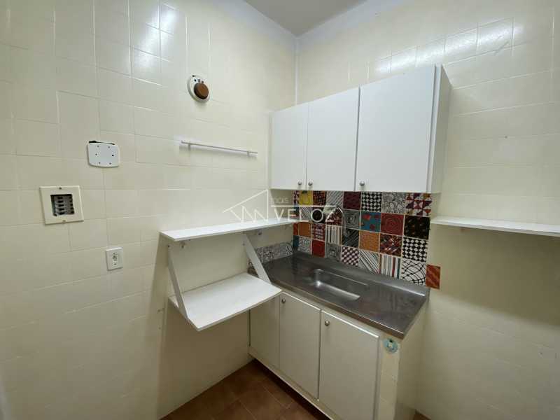 Apartamento à venda com 2 quartos, 60m² - Foto 11