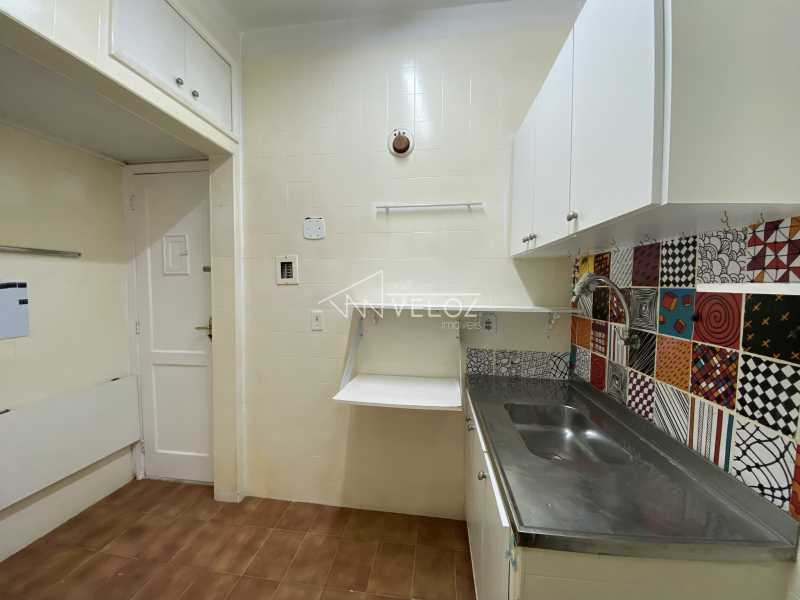 Apartamento à venda com 2 quartos, 60m² - Foto 12