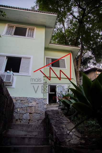 Casa à venda com 4 quartos, 380m² - Foto 17