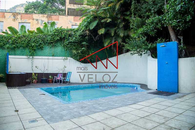 Casa à venda com 4 quartos, 380m² - Foto 3