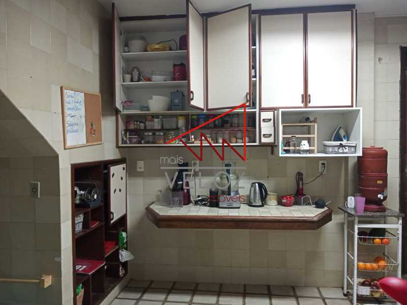 Casa à venda com 5 quartos, 300m² - Foto 15