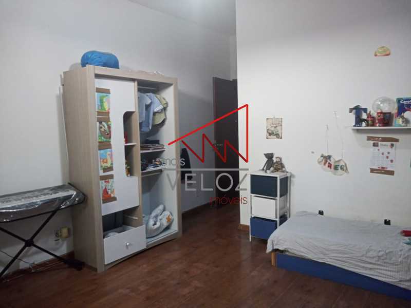 Casa à venda com 5 quartos, 300m² - Foto 12