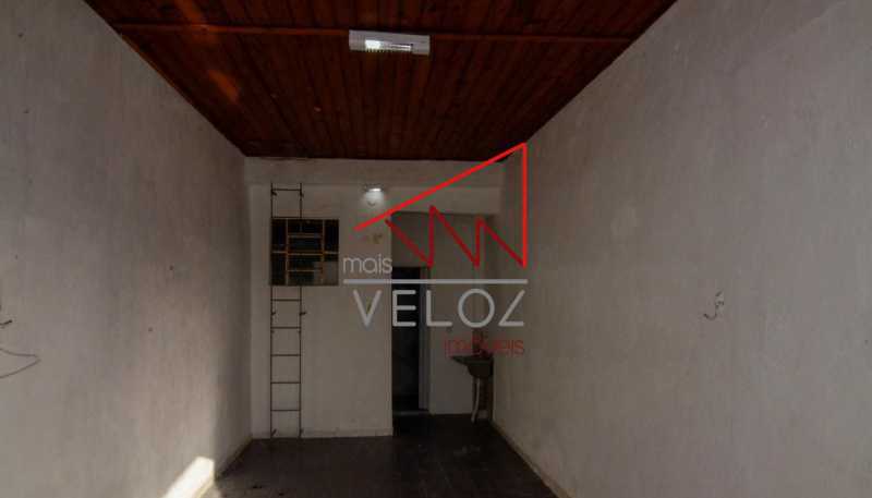 Casa à venda com 2 quartos, 57m² - Foto 18