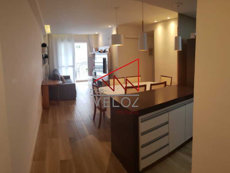 Apartamento à venda com 2 quartos, 68m² - Foto 7