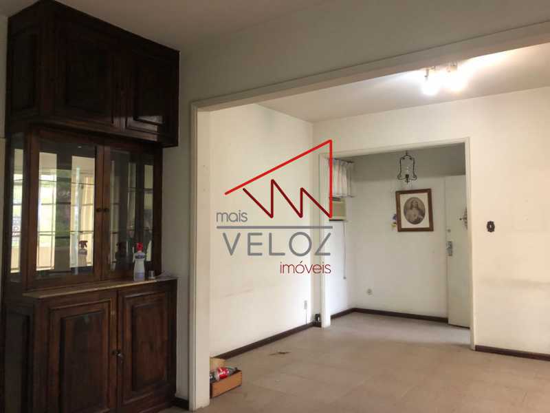 Apartamento à venda com 3 quartos, 183m² - Foto 1