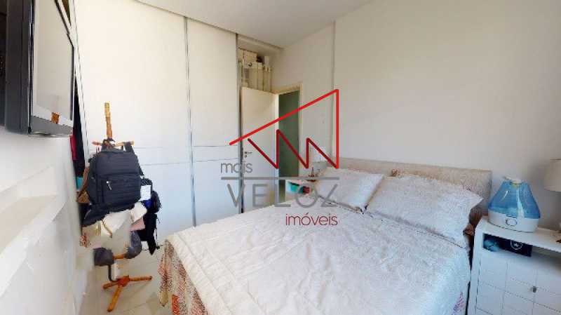 Apartamento à venda com 2 quartos, 75m² - Foto 9