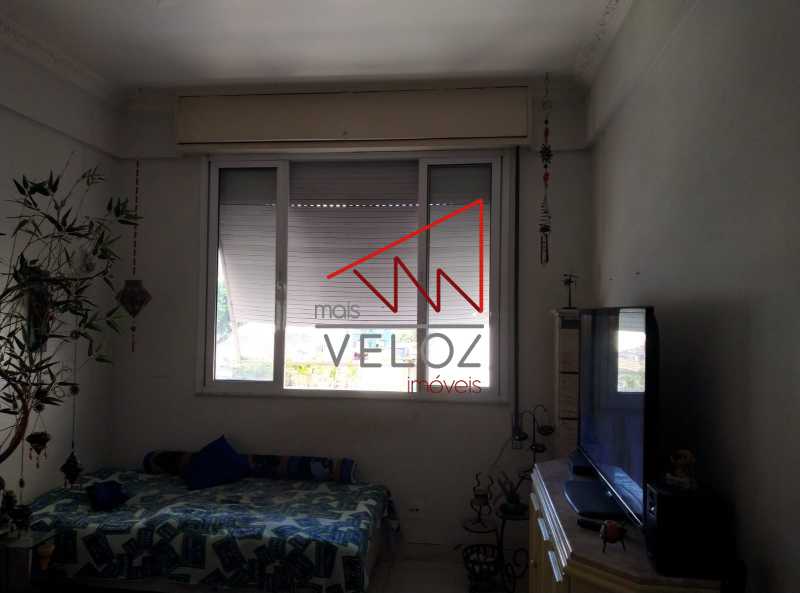 Apartamento à venda com 3 quartos, 83m² - Foto 2