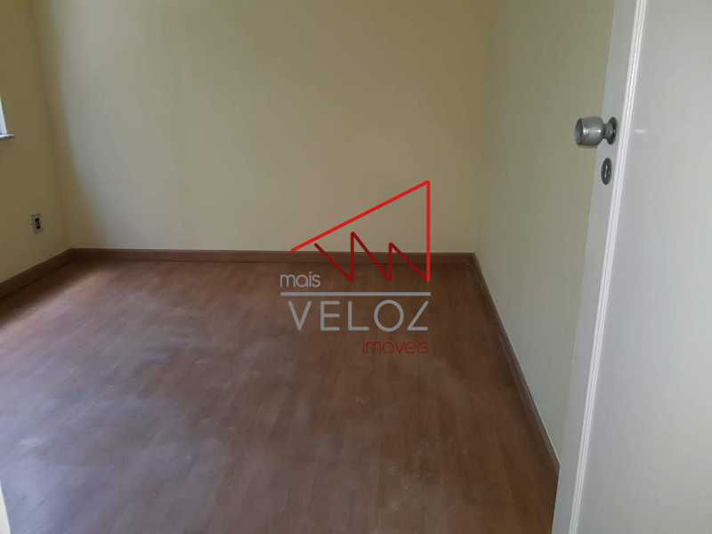 Apartamento à venda com 3 quartos, 85m² - Foto 11