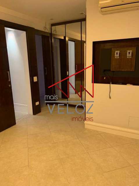 Cobertura à venda com 2 quartos, 183m² - Foto 19