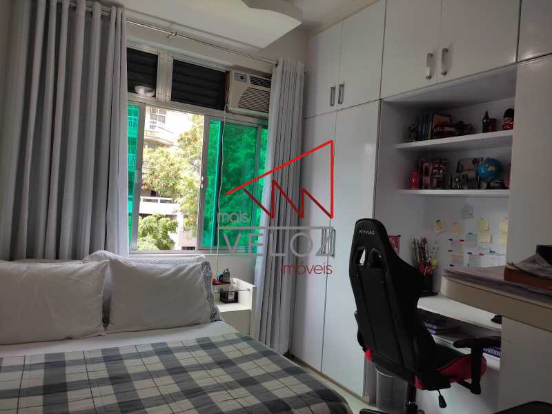 Apartamento à venda com 3 quartos, 90m² - Foto 13