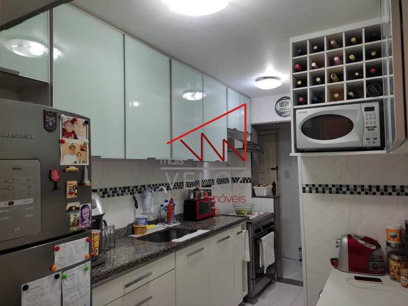 Apartamento à venda com 3 quartos, 90m² - Foto 15