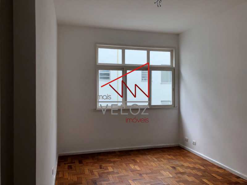 Apartamento à venda com 2 quartos, 57m² - Foto 1