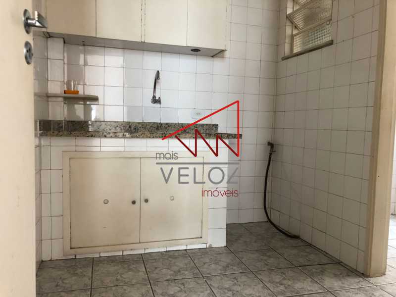 Apartamento à venda com 2 quartos, 57m² - Foto 17