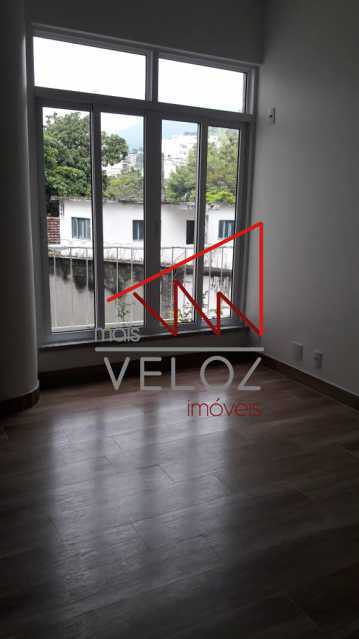 Apartamento à venda com 2 quartos, 72m² - Foto 19