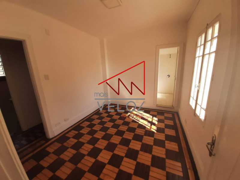 Apartamento para alugar com 4 quartos, 180m² - Foto 17