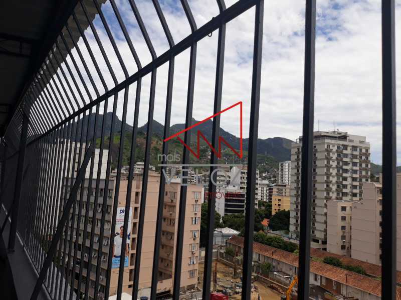 Apartamento à venda com 3 quartos, 120m² - Foto 4