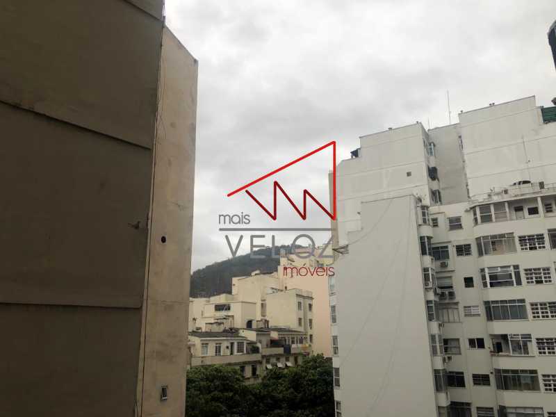 Apartamento à venda com 1 quarto, 40m² - Foto 2