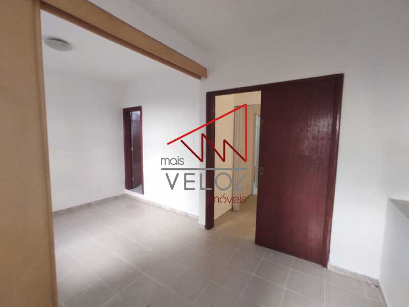 Casa de Vila à venda com 1 quarto, 40m² - Foto 3