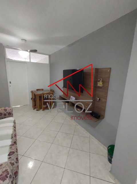 Apartamento à venda com 2 quartos, 60m² - Foto 18