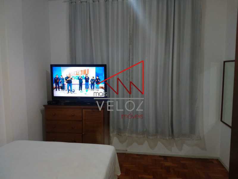 Apartamento à venda com 1 quarto, 50m² - Foto 11