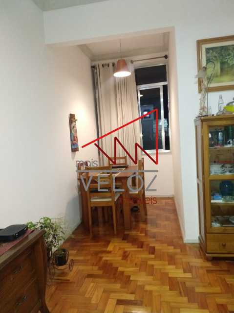 Apartamento à venda com 1 quarto, 50m² - Foto 3