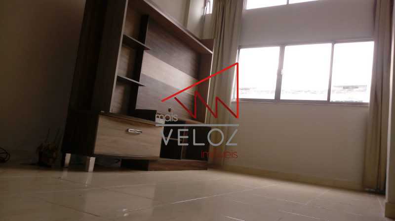 Apartamento à venda com 1 quarto, 40m² - Foto 4