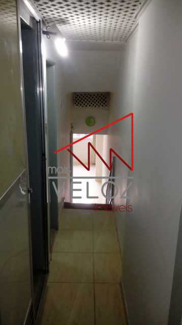 Apartamento à venda com 1 quarto, 40m² - Foto 24