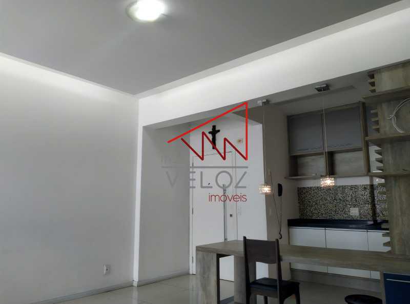 Apartamento à venda com 3 quartos, 93m² - Foto 8