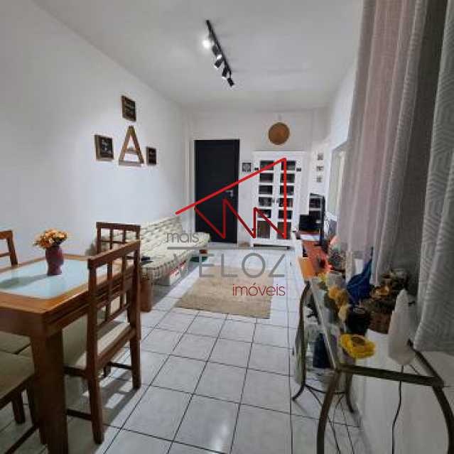 Apartamento à venda com 2 quartos, 65m² - Foto 2